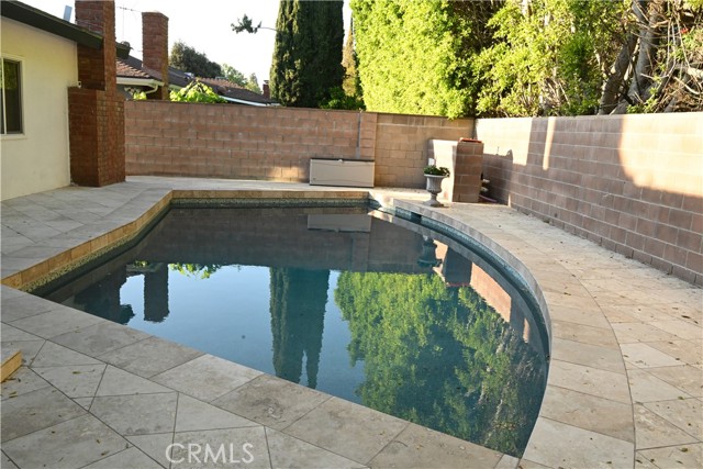 Detail Gallery Image 25 of 26 For 4836 Swinton Ave, Encino,  CA 91436 - 4 Beds | 3 Baths