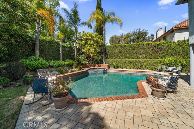 29628 Woodbrook Dr, Agoura Hills CA: https://media.crmls.org/medias/c37e64d8-418f-4c7f-92bd-0fa6b3673d63.jpg