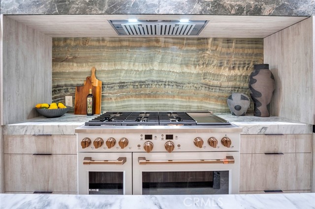 Detail Gallery Image 11 of 68 For 505 17th St, Huntington Beach,  CA 92648 - 3 Beds | 2/1 Baths
