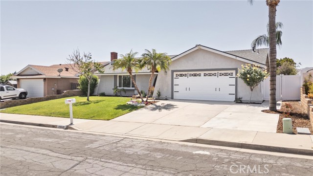 11449 Morning Star Lane, Moreno Valley CA: https://media.crmls.org/medias/c37efa2c-eb4d-4157-9499-9ca9ca925c66.jpg