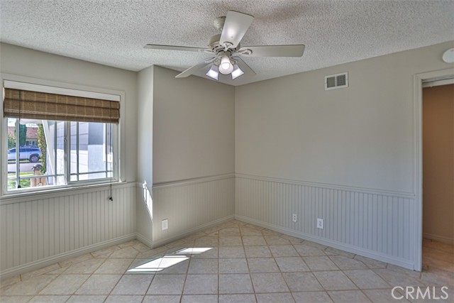 Detail Gallery Image 11 of 46 For 18440 Tamarind, Fountain Valley,  CA 92708 - 6 Beds | 4 Baths