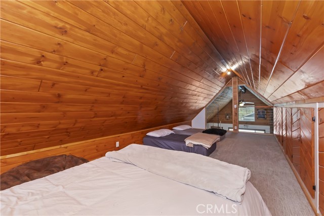 220 Angeles Boulevard, Big Bear City CA: https://media.crmls.org/medias/c37f28b1-8ceb-4b24-bacf-6e3adf5619ec.jpg