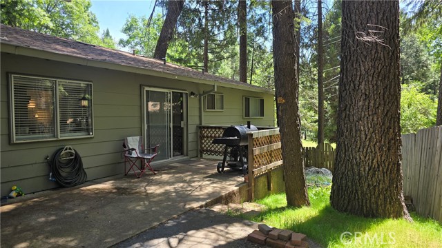 6286 Columbine Road, Magalia CA: https://media.crmls.org/medias/c37f2bbb-2cc4-4274-ac64-ae025ae91ef2.jpg