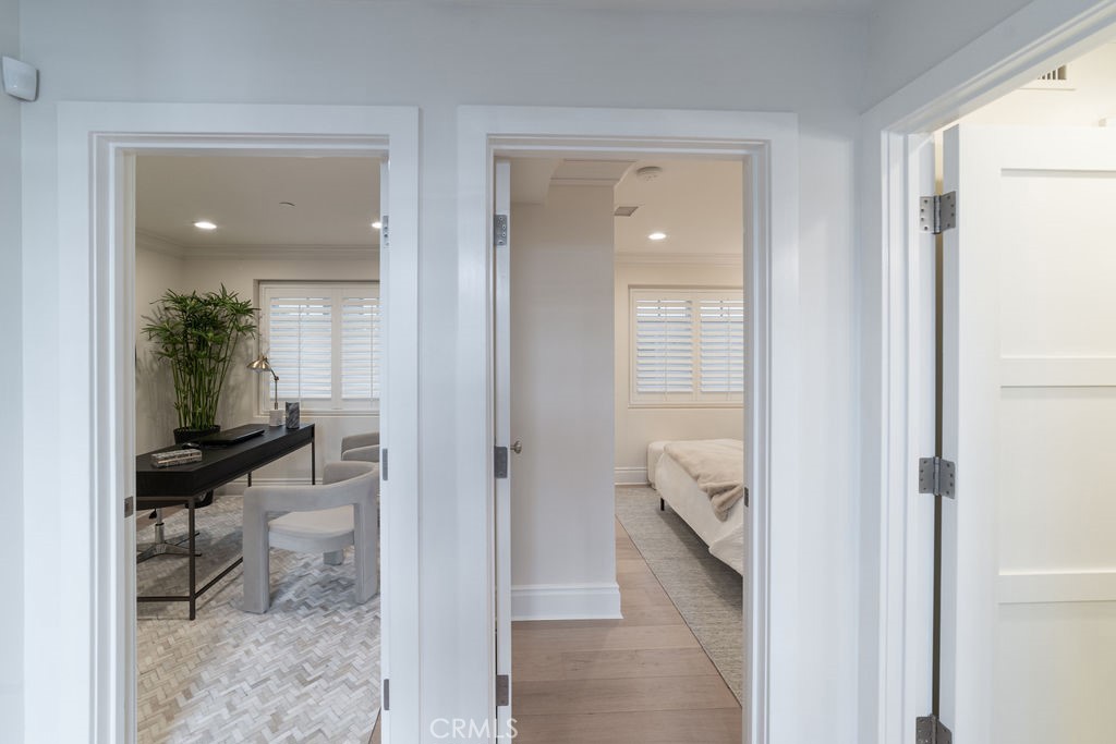 MLS #OC25225888 image #5