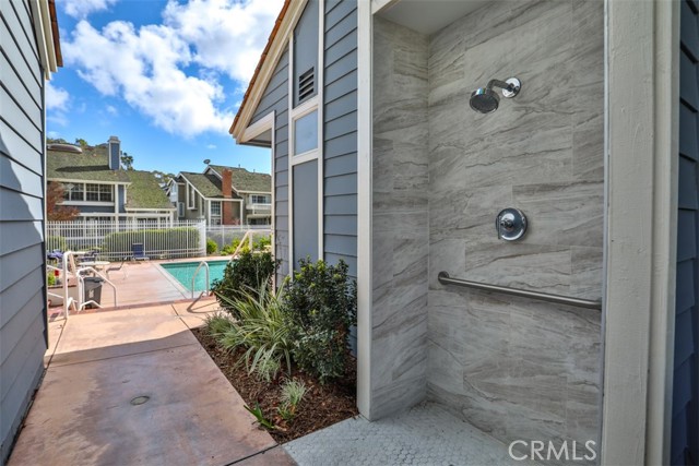 6032 Avenida De Castillo, Long Beach CA: https://media.crmls.org/medias/c37fa304-d09e-4a6f-a358-c7cdea0fe19a.jpg