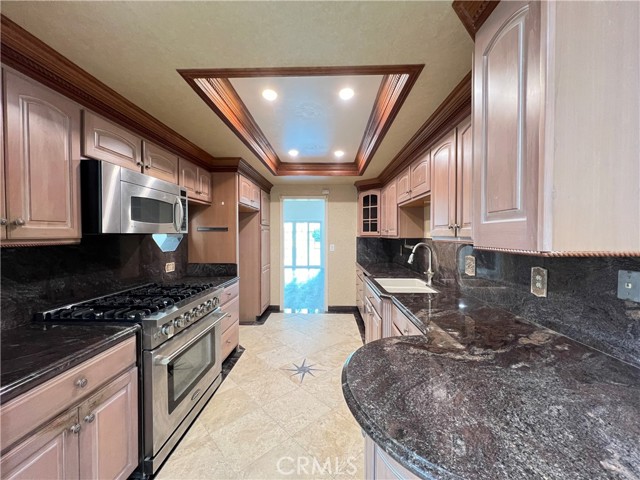 Detail Gallery Image 10 of 28 For 3725 Cypress, Yorba Linda,  CA 92886 - 3 Beds | 2 Baths