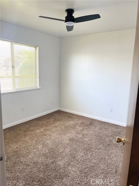 135 S Alfred Street, Coalinga CA: https://media.crmls.org/medias/c3800208-38fa-4782-bb02-122a4a649cd6.jpg