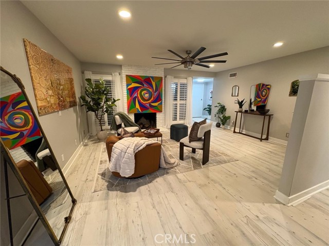 Detail Gallery Image 7 of 25 For 5410 W Davit Ave, Santa Ana,  CA 92704 - 4 Beds | 2 Baths