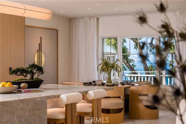 1 Stickley Drive, Laguna Beach CA: https://media.crmls.org/medias/c380c4f3-4111-4e76-9f8d-8cc59b02c20f.jpg