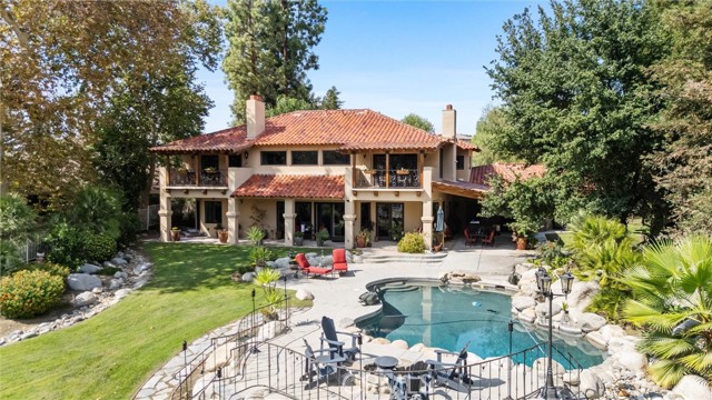 Detail Gallery Image 4 of 75 For 14025 Yokuts, Bakersfield,  CA 93306 - 4 Beds | 5 Baths