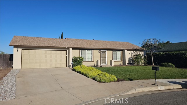 801 Belinda Lane, Redlands CA: https://media.crmls.org/medias/c3823a80-ced7-4620-8073-a24d53a6ec42.jpg