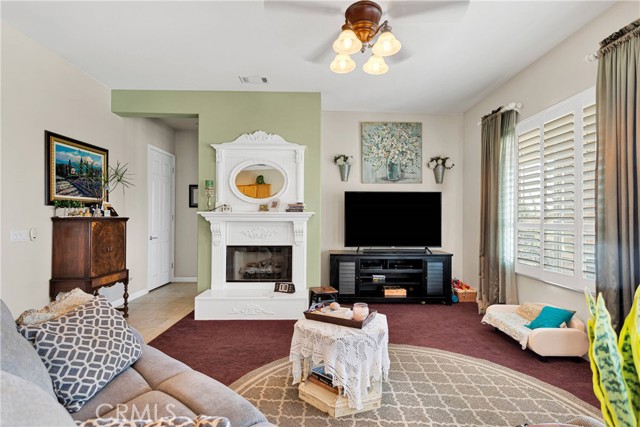 Detail Gallery Image 10 of 47 For 10466 Wilmington Ln, Apple Valley,  CA 92308 - 2 Beds | 2 Baths