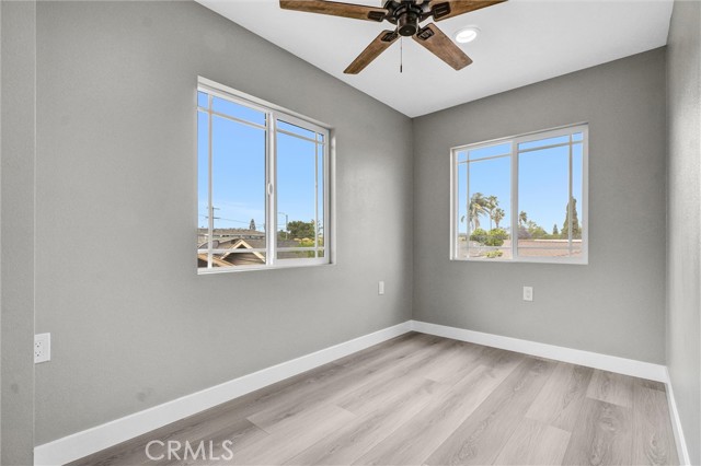 2321 Locust Avenue, Long Beach CA: https://media.crmls.org/medias/c3826f1c-f029-4f93-ab72-72c100bba002.jpg