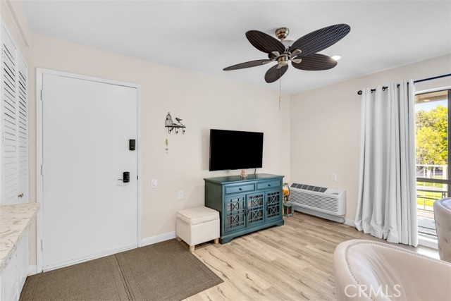 Detail Gallery Image 2 of 41 For 2096 Ronda Granada #O,  Laguna Woods,  CA 92637 - 2 Beds | 2 Baths