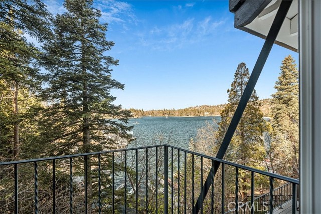 Detail Gallery Image 23 of 41 For 28906 Palisades Dr, Lake Arrowhead,  CA 92352 - 4 Beds | 3/1 Baths