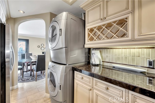 150 Cress Street, Laguna Beach CA: https://media.crmls.org/medias/c382c428-74e6-4602-84e9-59916e366f36.jpg