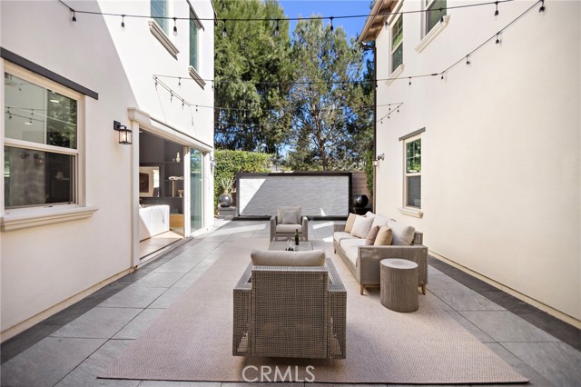 Detail Gallery Image 25 of 49 For 51 Fenway, Irvine,  CA 92620 - 4 Beds | 4/1 Baths