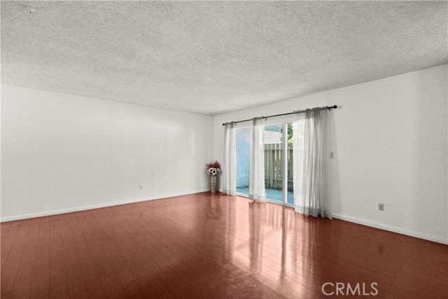 Detail Gallery Image 3 of 28 For 2300 S Hacienda Bld #F8,  Hacienda Heights,  CA 91745 - 2 Beds | 2 Baths