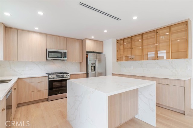 Detail Gallery Image 22 of 36 For 6219 Sylvia Ave, Tarzana,  CA 91335 - 3 Beds | 2 Baths