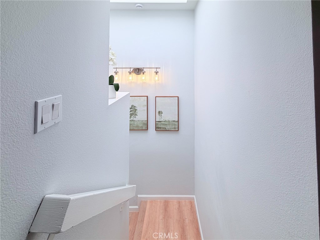 https://media.crmls.org/medias/c3852df4-82f8-45e4-b091-9f7fec89a428.jpg?preset=X-Large