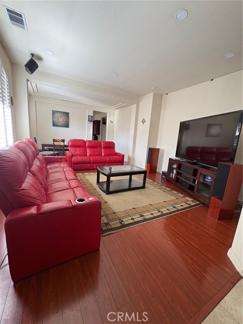 Detail Gallery Image 3 of 49 For 6952 Fontaine Pl, Rancho Cucamonga,  CA 91739 - 3 Beds | 2 Baths