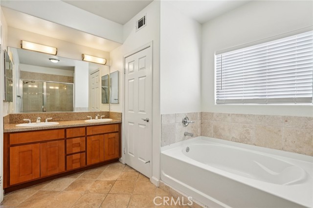 Detail Gallery Image 31 of 51 For 879 Michigan Bld #K,  Pasadena,  CA 91107 - 3 Beds | 2/1 Baths