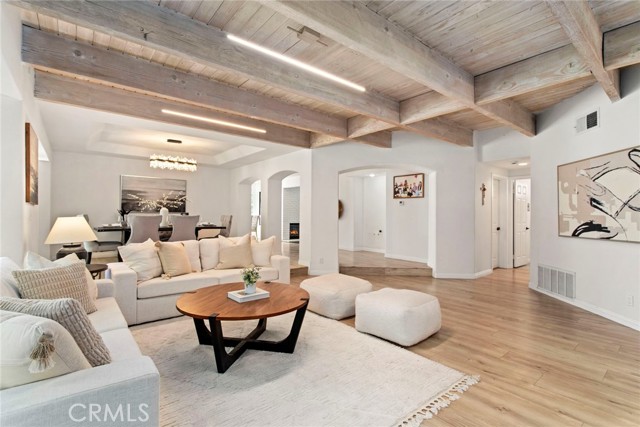 Detail Gallery Image 8 of 73 For 25546 Hardy Pl, Stevenson Ranch,  CA 91381 - 4 Beds | 3 Baths