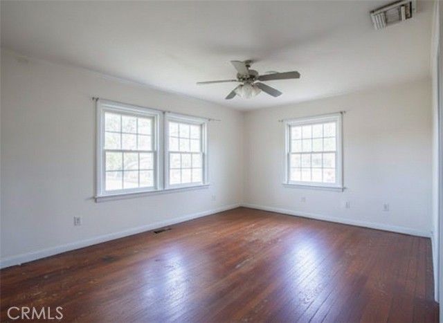 Image 13 of 24 For 3942 Marcus  