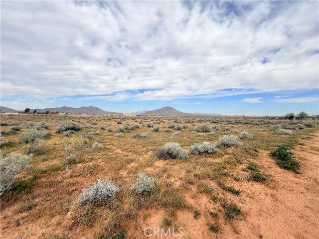 Detail Gallery Image 4 of 7 For 3 Carmel, Apple Valley,  CA 92307 - – Beds | – Baths