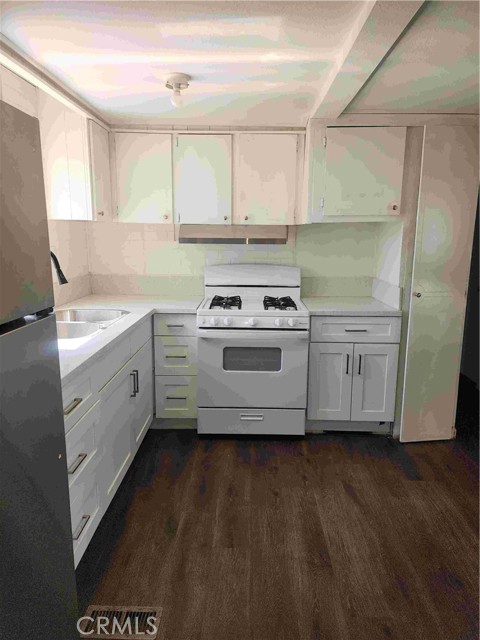 Detail Gallery Image 12 of 38 For 32906 Wildomar, Lake Elsinore,  CA 92530 - 2 Beds | 2 Baths