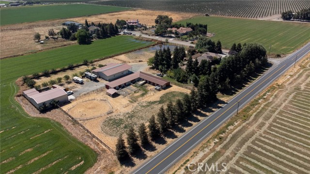 Detail Gallery Image 4 of 47 For 18806 S Nancy Emilia Ct, Tracy,  CA 95304 - 5 Beds | 4 Baths