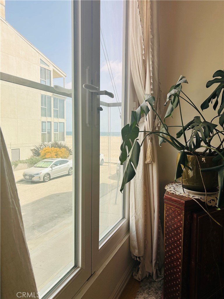 https://media.crmls.org/medias/c388061f-fb9c-4251-822a-9a8ef6863411.jpg?preset=X-Large
