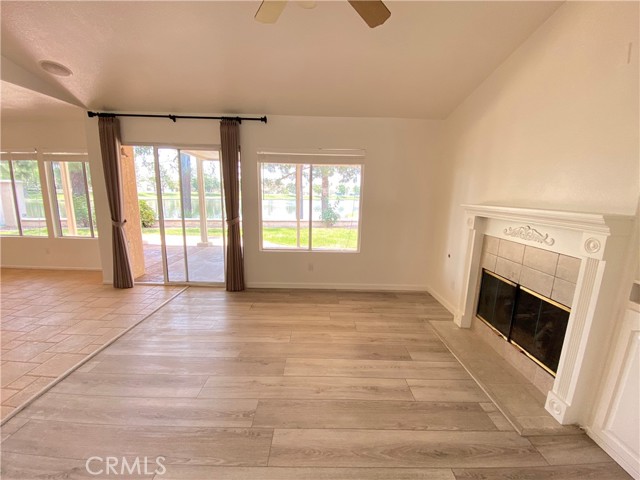28562 Brige Water Lane, Menifee CA: https://media.crmls.org/medias/c3886470-f703-4af1-99ce-1d17a56c2aeb.jpg