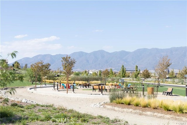 Detail Gallery Image 44 of 49 For 2493 Gunner Ridge Way, Rialto,  CA 92377 - 3 Beds | 2/1 Baths