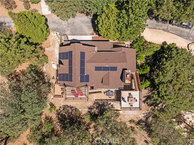1088 Nadelhorn Drive, Lake Arrowhead CA: https://media.crmls.org/medias/c388d877-410c-4de5-bfb0-c5ed34111240.jpg