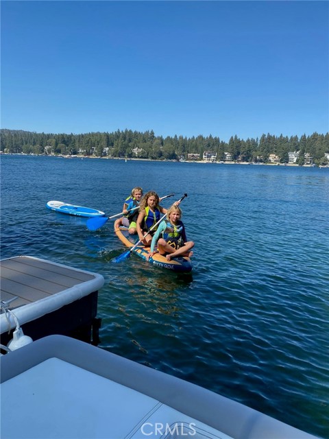 187 Cedar Circle Circle, Lake Arrowhead CA: https://media.crmls.org/medias/c388df8c-242b-4ea0-9bcc-ced1961a0150.jpg