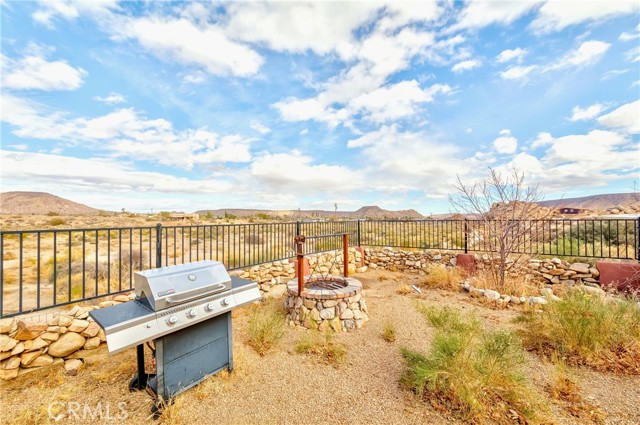 Detail Gallery Image 38 of 62 For 52550 Riverside Dr, Pioneertown,  CA 92268 - 2 Beds | 2 Baths