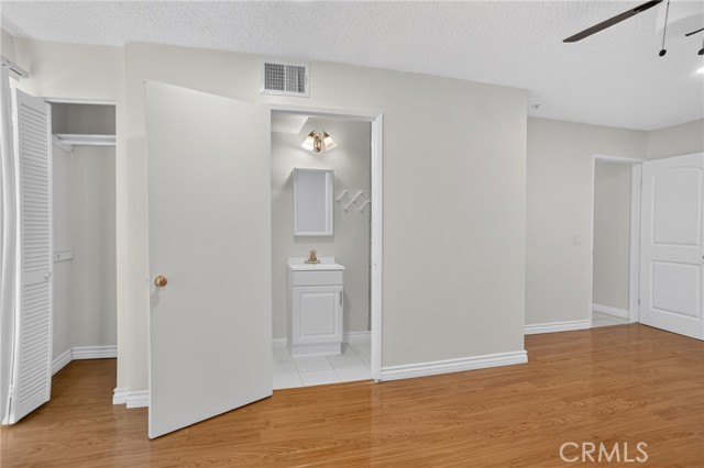 8828 Burnet Ave, 9 photo 21