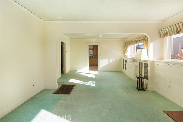 608 Elvira Avenue, Redondo Beach, California 90277, 3 Bedrooms Bedrooms, ,2 BathroomsBathrooms,Residential,Sold,Elvira,SB17014358