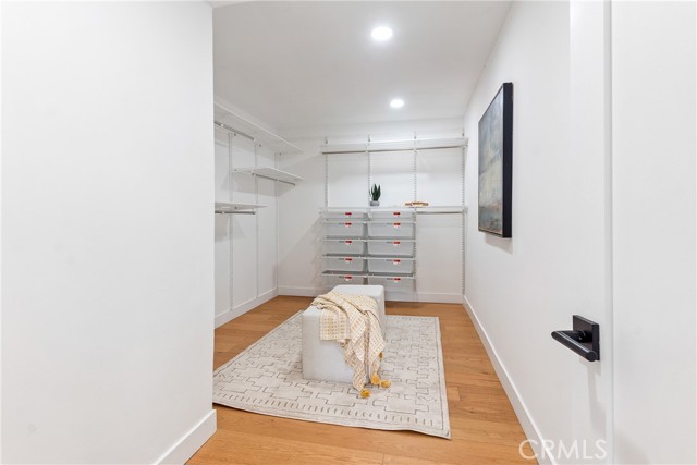 Detail Gallery Image 25 of 64 For 5166 Marmol Dr, Woodland Hills,  CA 91364 - 3 Beds | 3 Baths