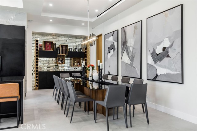 Detail Gallery Image 24 of 75 For 22745 Califa St, Woodland Hills,  CA 91367 - 5 Beds | 4 Baths