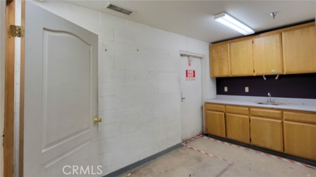  Commercial for Sale in Phelan, California