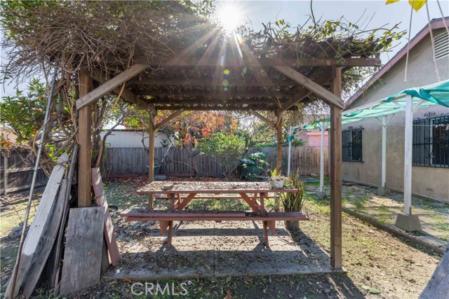 Detail Gallery Image 39 of 40 For 2346 Hayes Ave, Long Beach,  CA 90810 - 4 Beds | 2 Baths