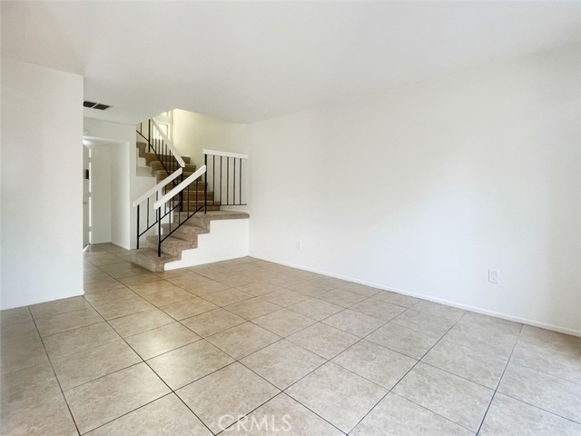 Detail Gallery Image 9 of 25 For 17081 Green Ln, Huntington Beach,  CA 92649 - – Beds | – Baths