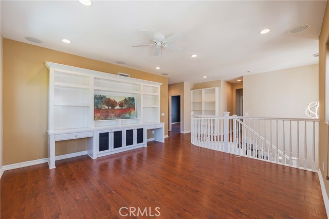 6535 Park Royal Circle, Huntington Beach CA: https://media.crmls.org/medias/c38dedc8-bb11-44fa-9e67-c6e9a1a72e99.jpg