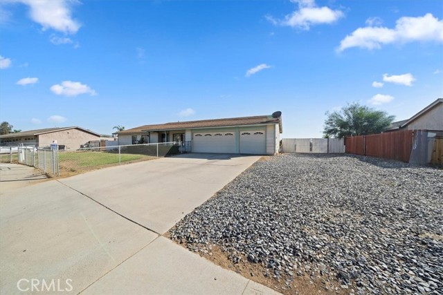 Detail Gallery Image 4 of 31 For 8372 45th St, Jurupa Valley,  CA 92509 - 4 Beds | 2 Baths