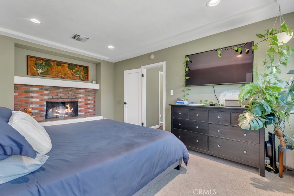 C38Ef319 2078 4490 Bdbd B79066B3E264 23551 Summit Drive, Calabasas, Ca 91302 &Lt;Span Style='BackgroundColor:transparent;Padding:0Px;'&Gt; &Lt;Small&Gt; &Lt;I&Gt; &Lt;/I&Gt; &Lt;/Small&Gt;&Lt;/Span&Gt;