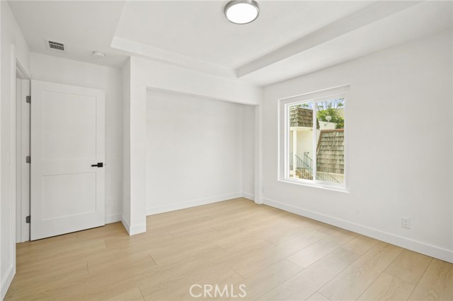 Detail Gallery Image 27 of 33 For 7010 Lennox Ave #B,  Van Nuys,  CA 91405 - 4 Beds | 2 Baths