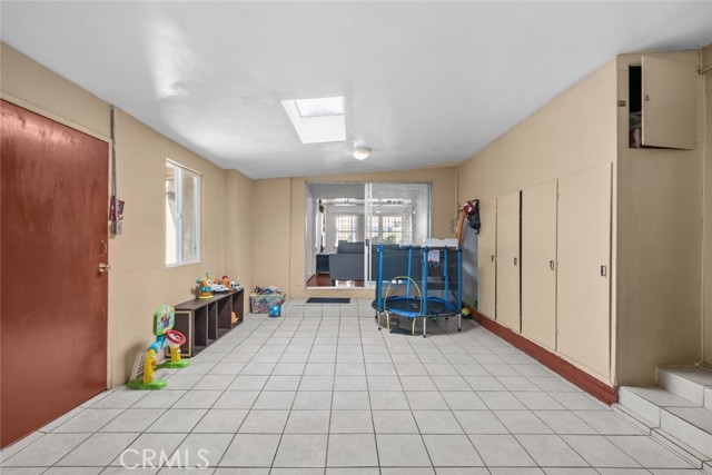 Detail Gallery Image 33 of 44 For 9625 Alexander Ave, South Gate,  CA 90280 - 3 Beds | 2 Baths