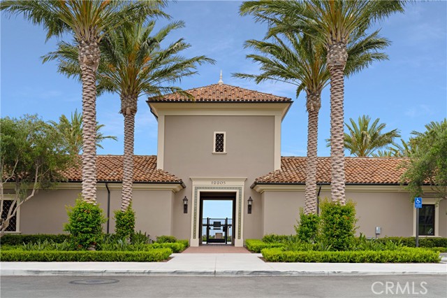 208 Canterbury, Irvine CA: https://media.crmls.org/medias/c3917db6-26c2-4519-93ea-71b97486c81f.jpg